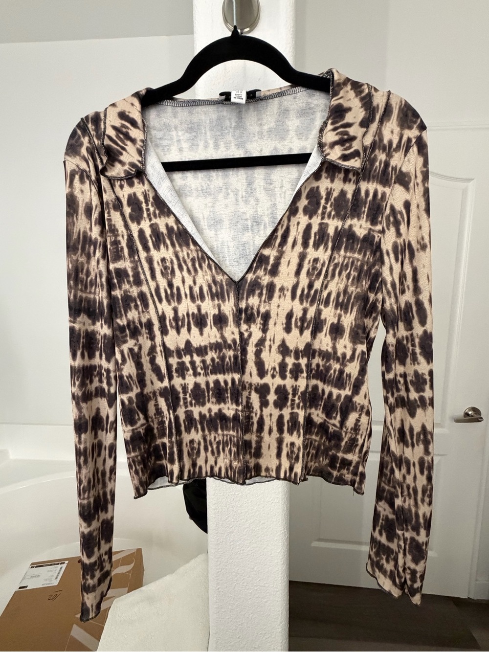 Topshop Brown and Black Tie-Dye Collared V-Neck Long Sleeve Top